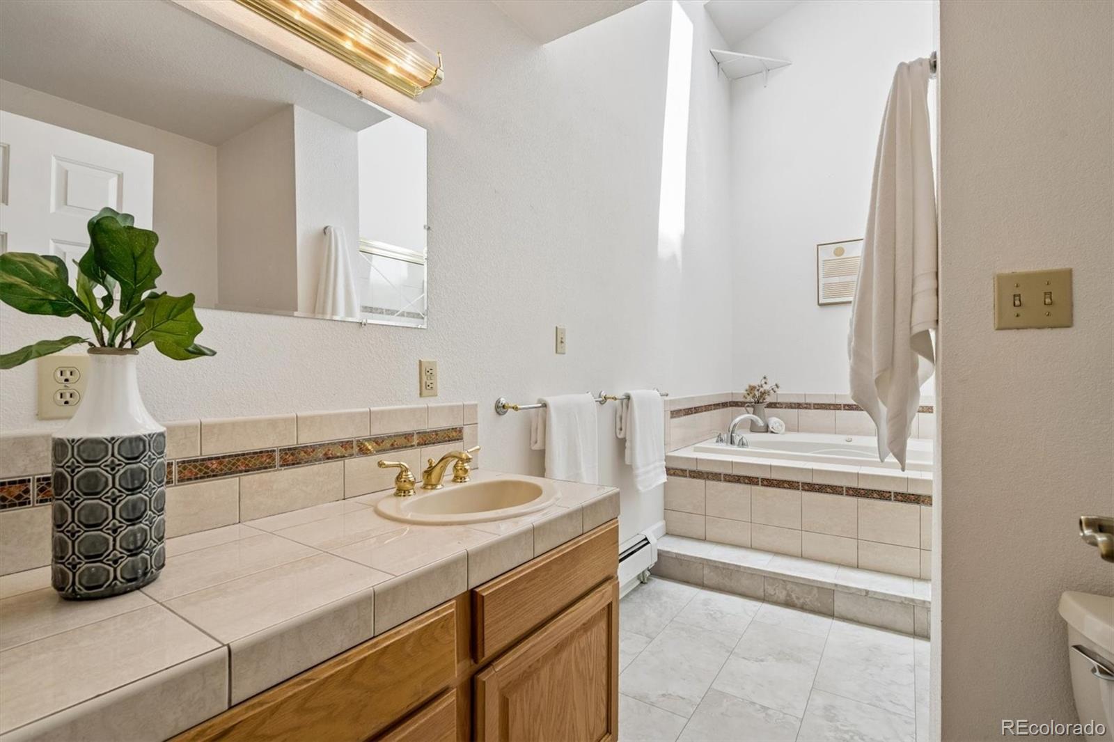 221 Jay Street Lakewood CO 80226
