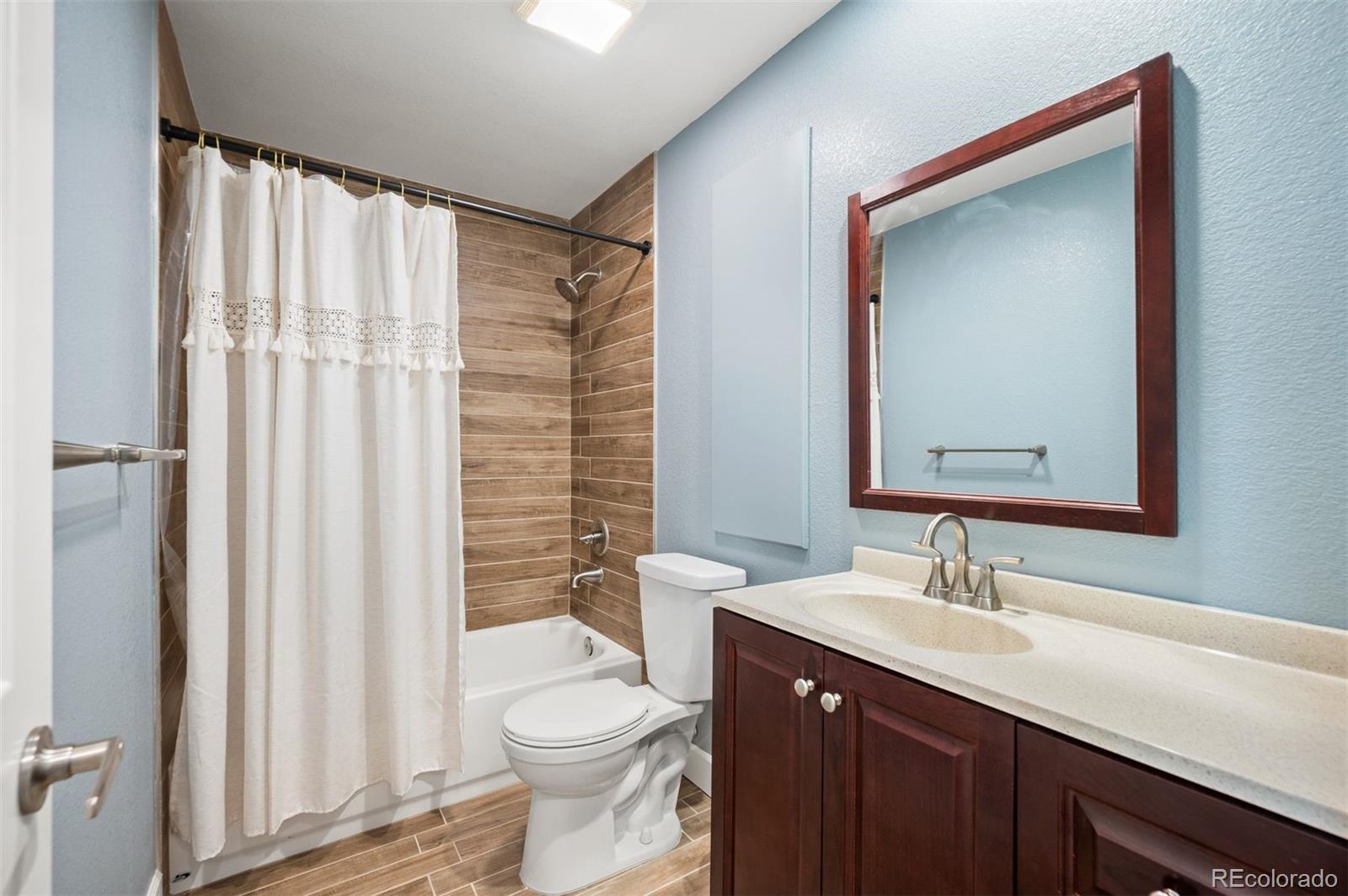 6153 S Jackson Gap Court Aurora CO 80016