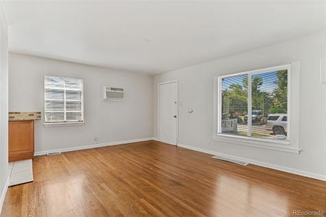 1390 Alton Street Aurora CO 80010