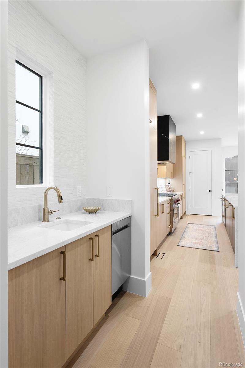 634 S Race Street Denver CO 80209