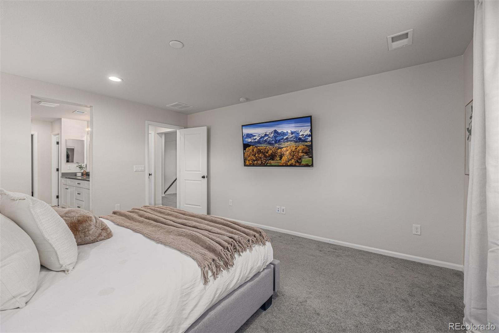 3986 Fultondale Street Aurora CO 80019