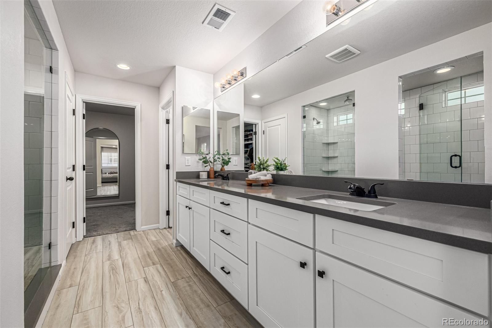 3986 Fultondale Street Aurora CO 80019