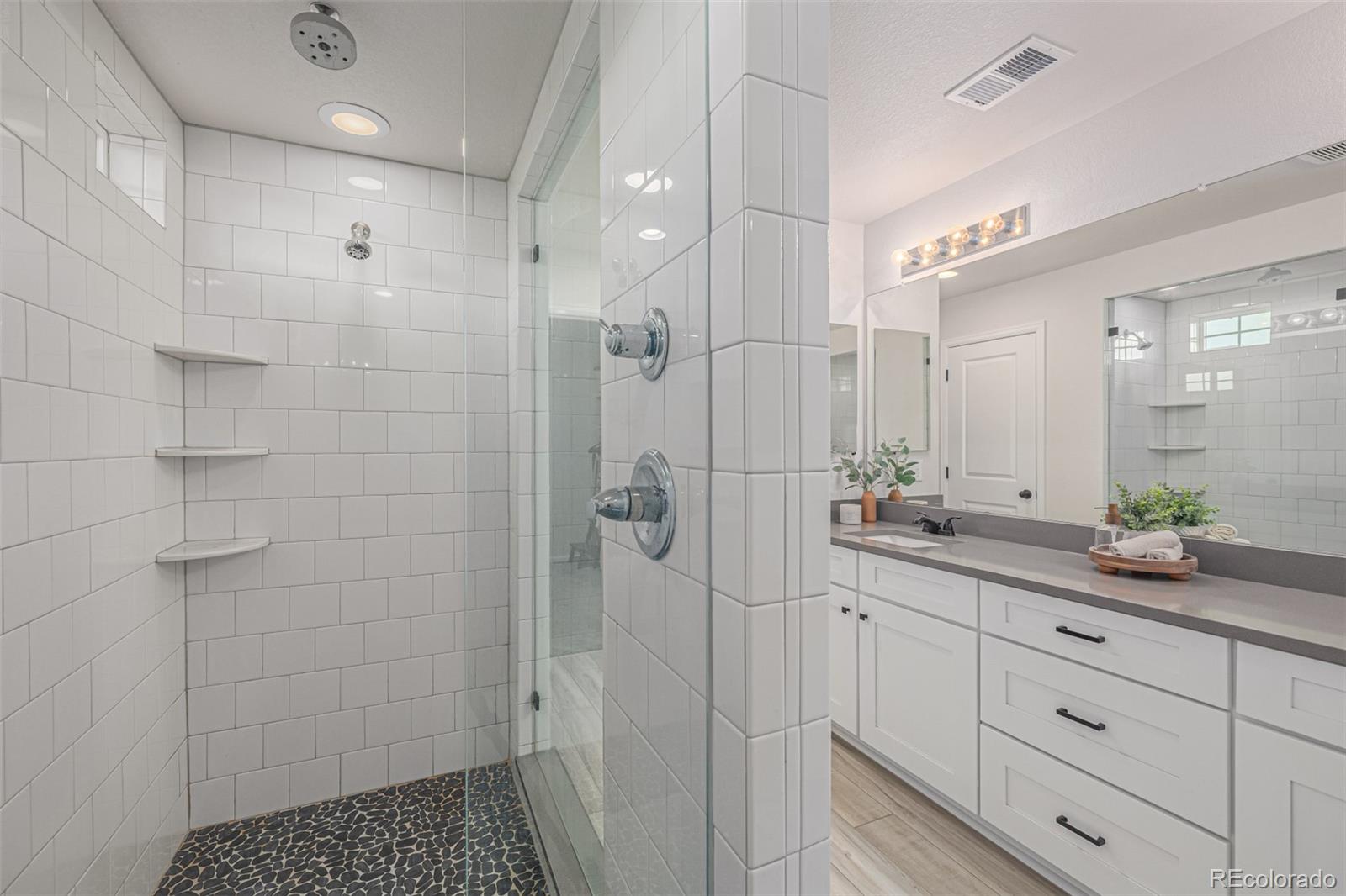 3986 Fultondale Street Aurora CO 80019