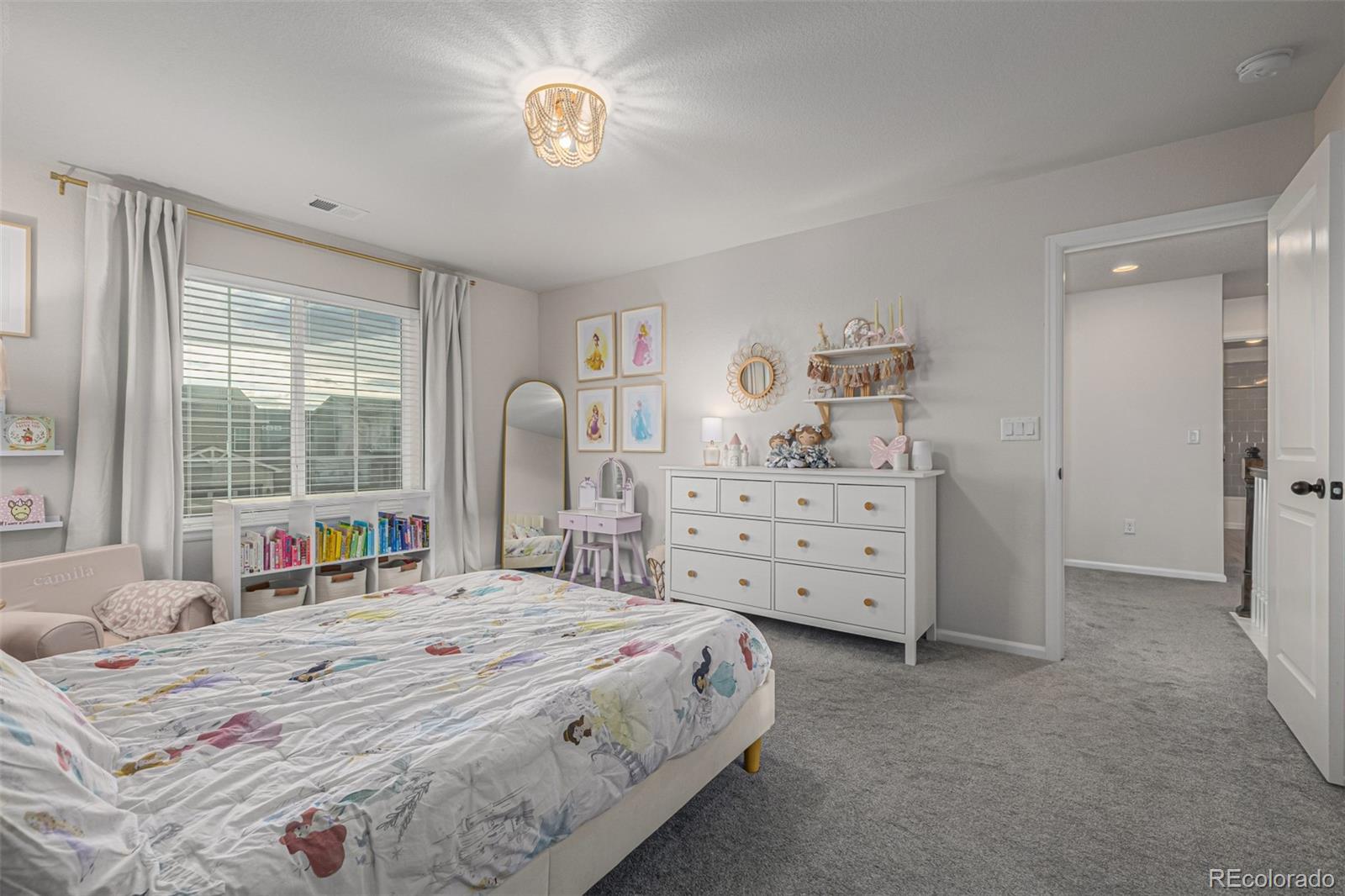 3986 Fultondale Street Aurora CO 80019