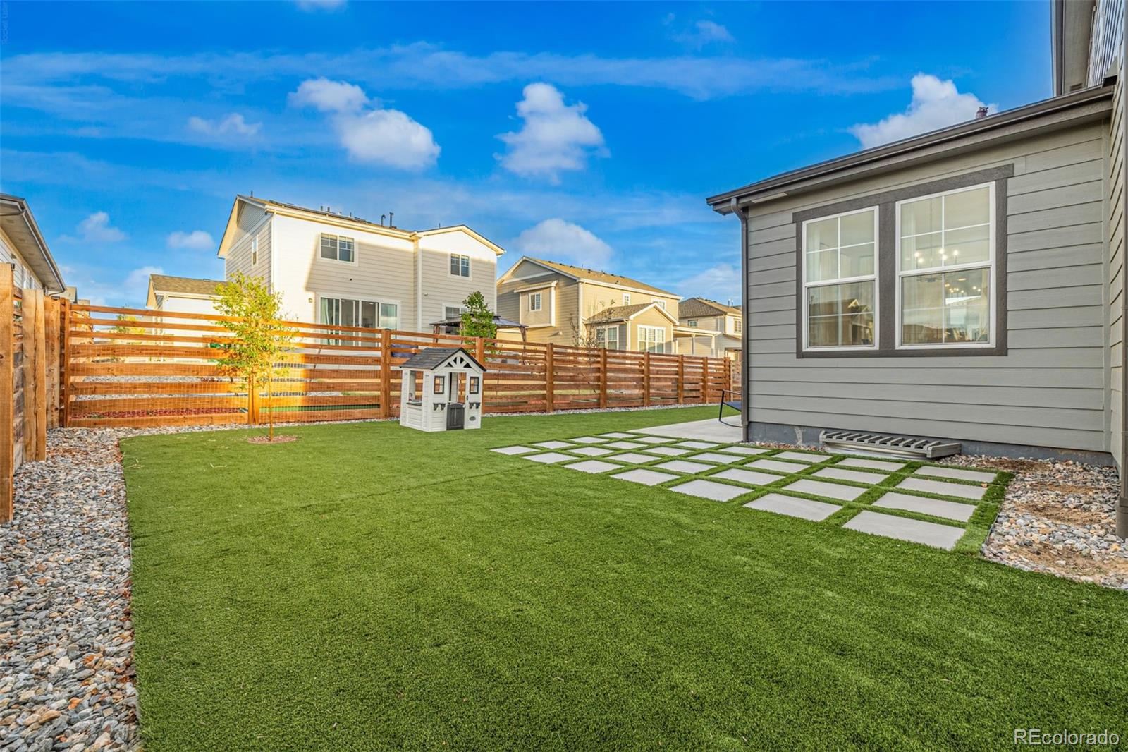 3986 Fultondale Street Aurora CO 80019