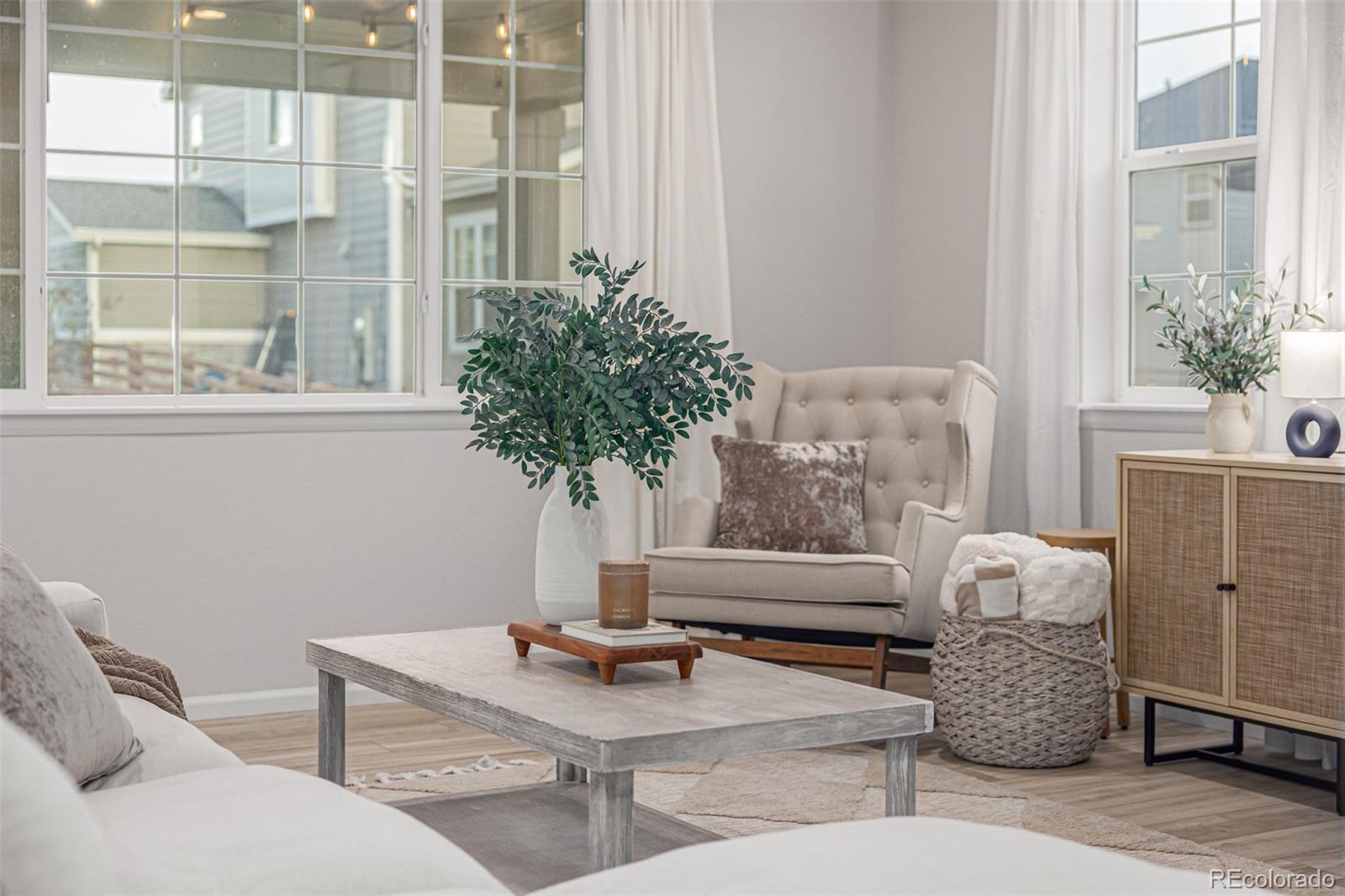 3986 Fultondale Street Aurora CO 80019
