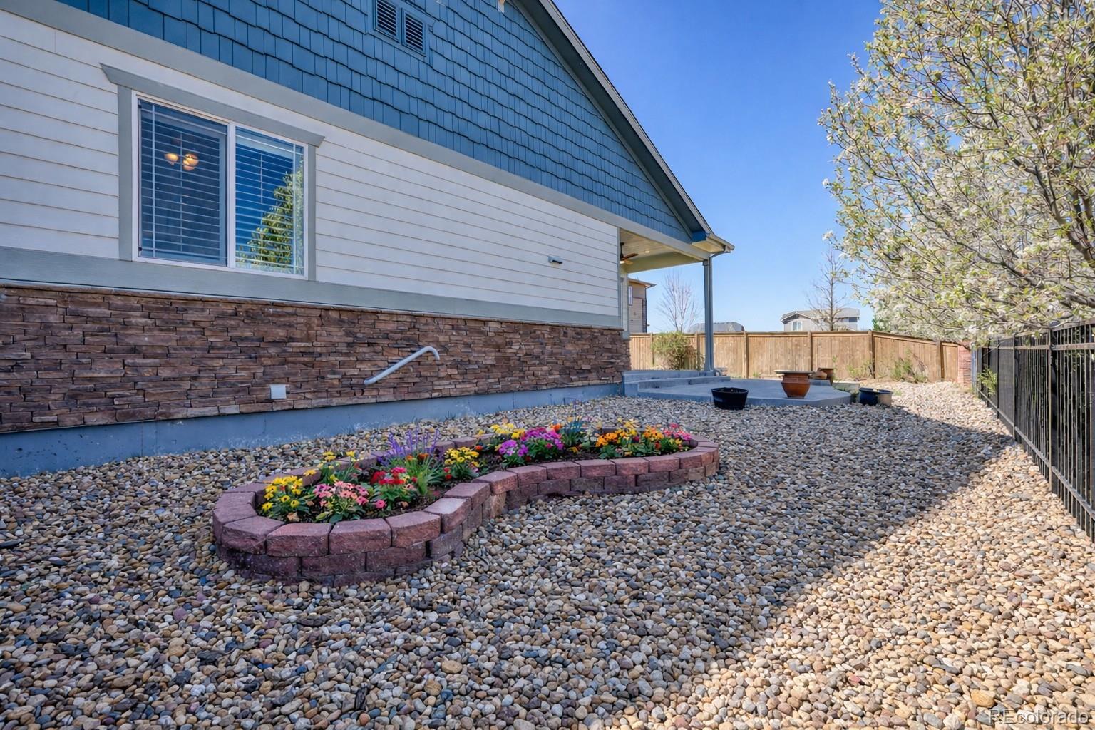 97 N Jackson Gap Way Aurora CO 80018