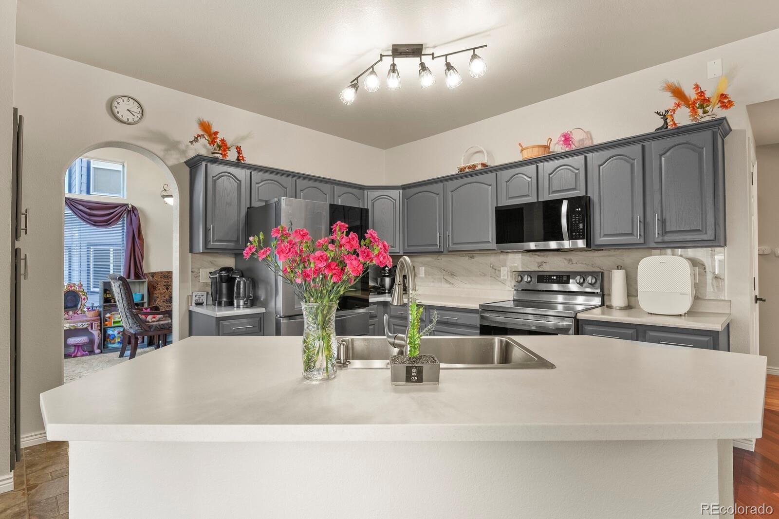 2024 Sandhurst Drive Castle Rock CO 80104