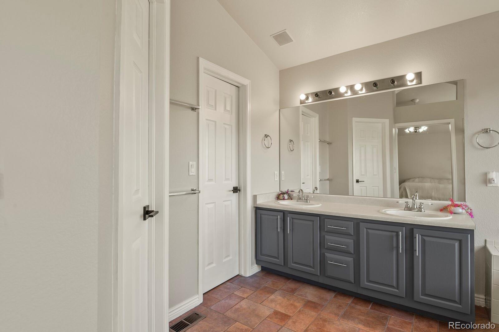 2024 Sandhurst Drive Castle Rock CO 80104
