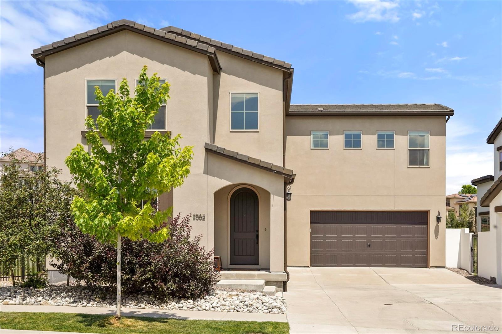 2562 S Norse Court Lakewood CO 80228