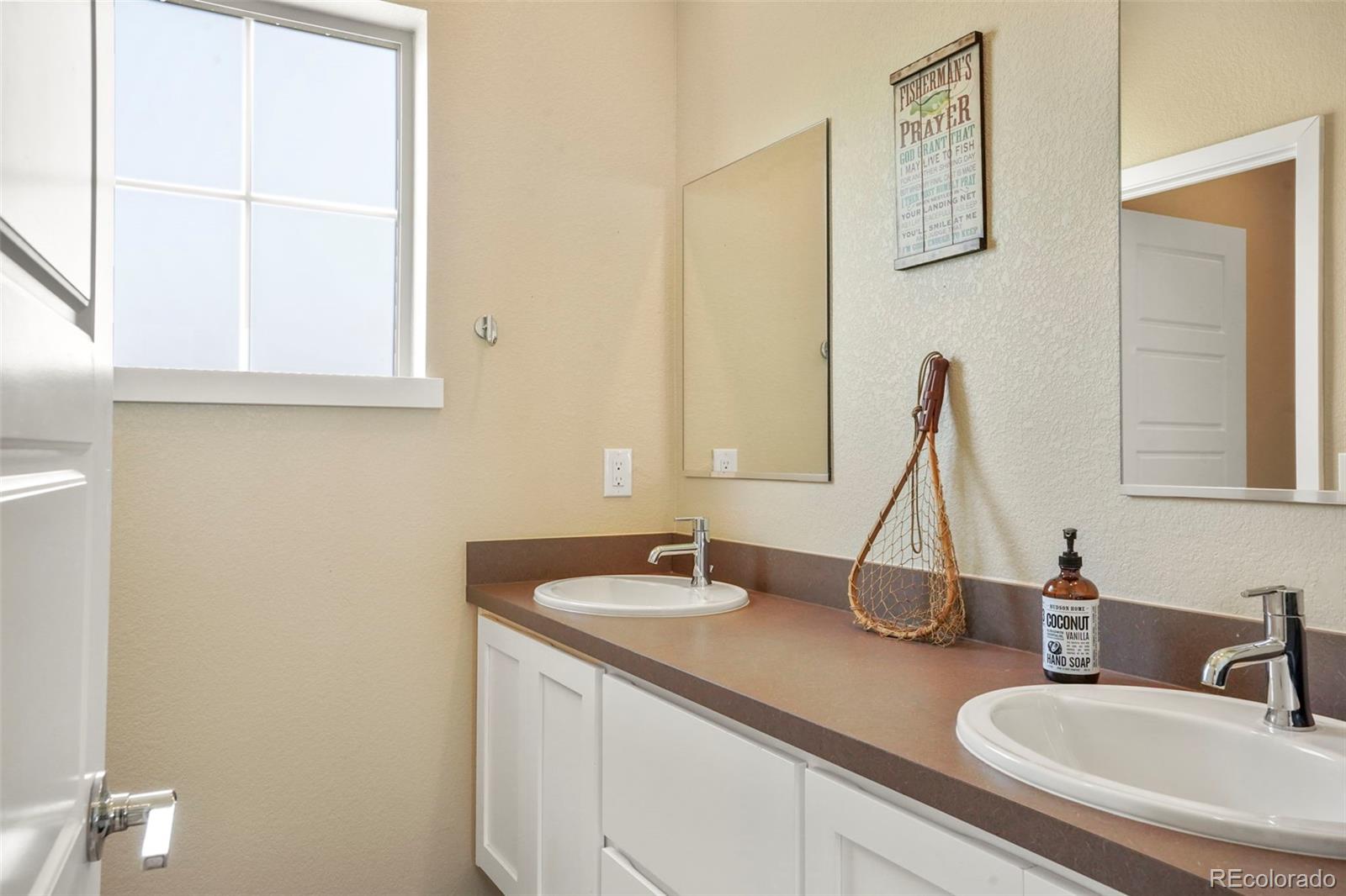 2562 S Norse Court Lakewood CO 80228