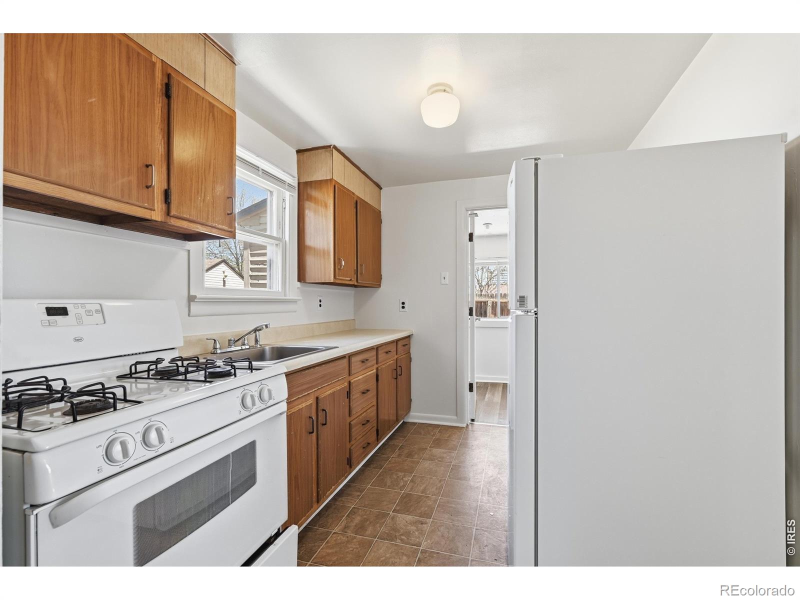 2322 W 9th Street Greeley CO 80634