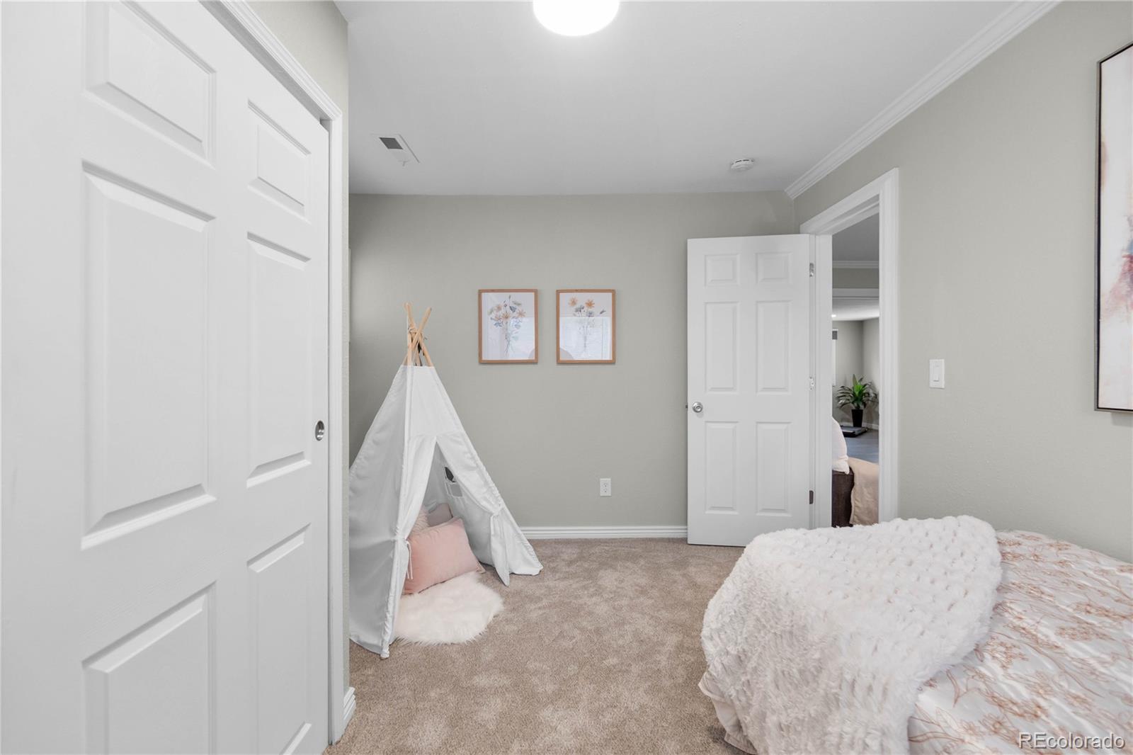 3056 S Grape Way Denver CO 80222