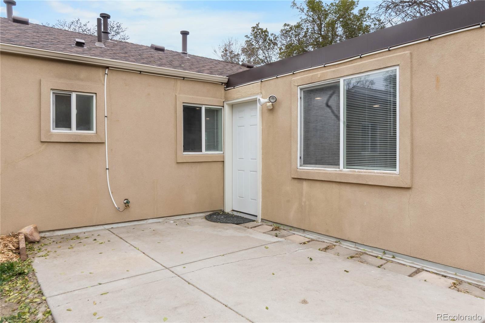 3056 S Grape Way Denver CO 80222