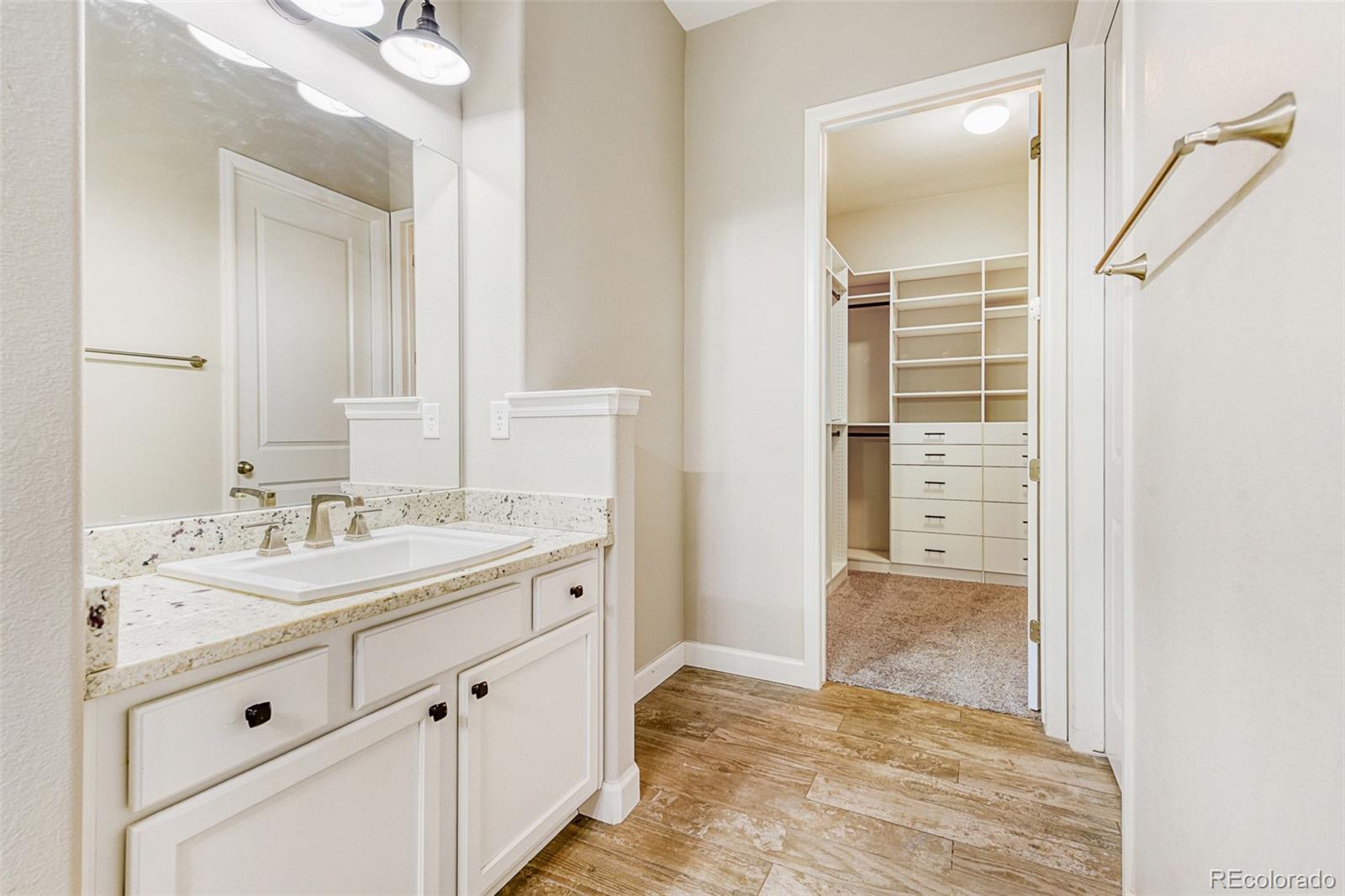 9894 Eagle River Street Littleton CO 80125