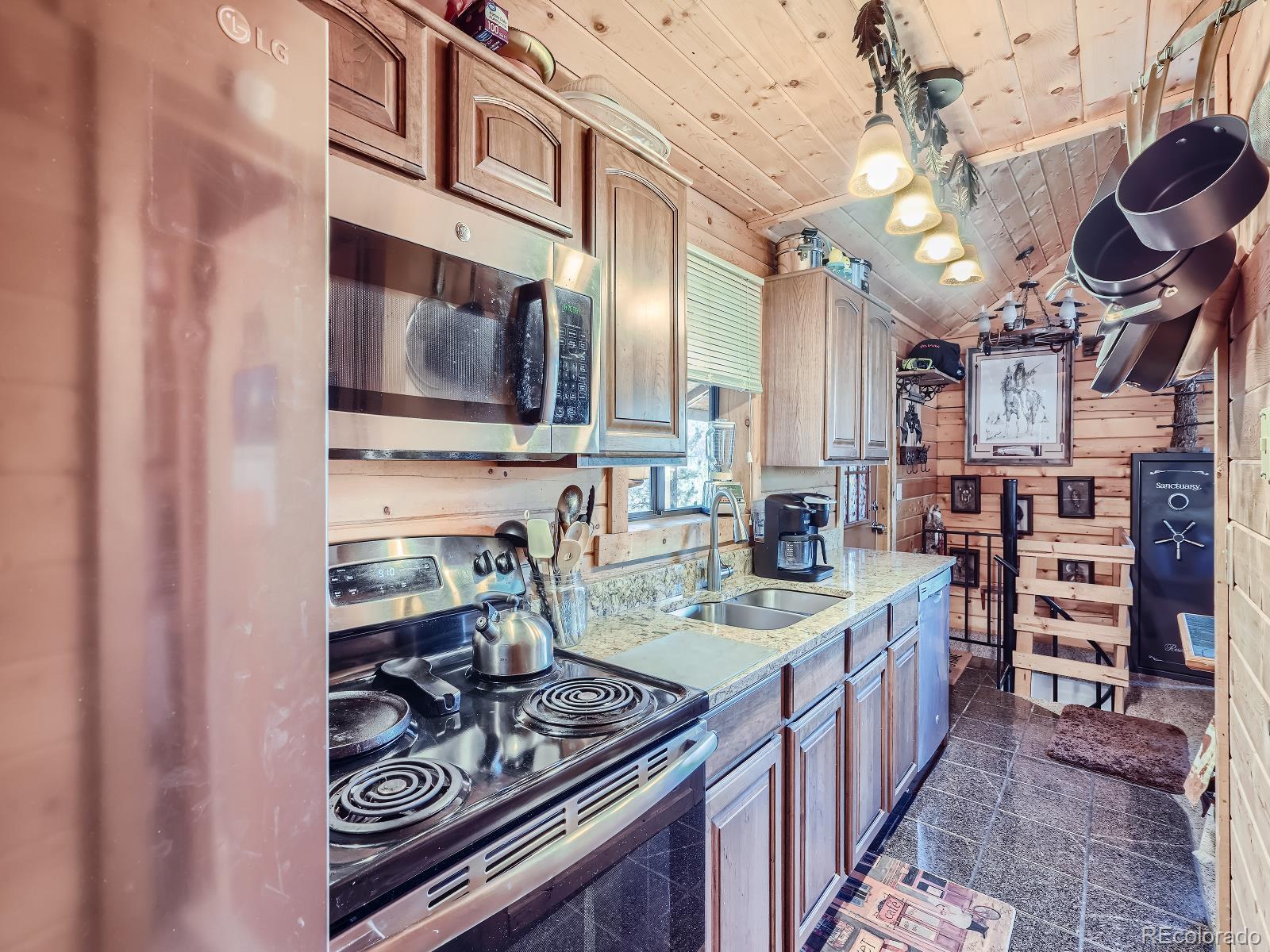 139 Hayes Road Bailey CO 80421