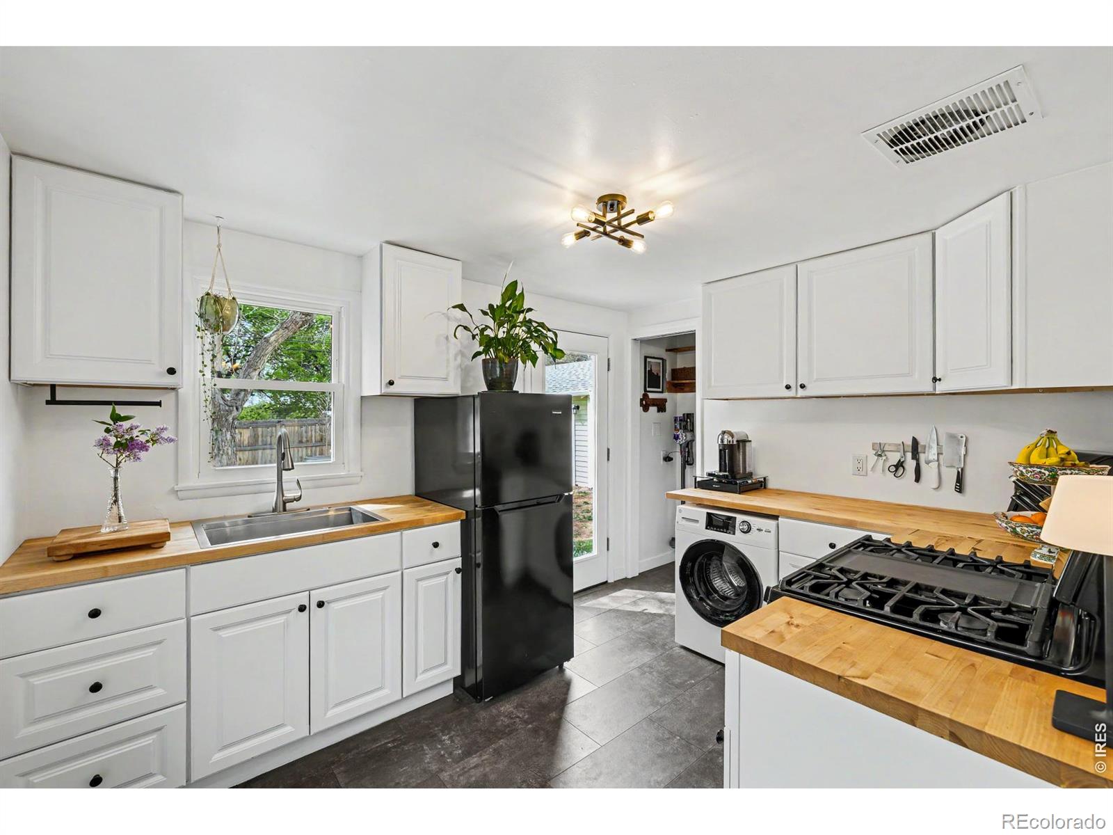 757 Lashley Street Longmont CO 80504