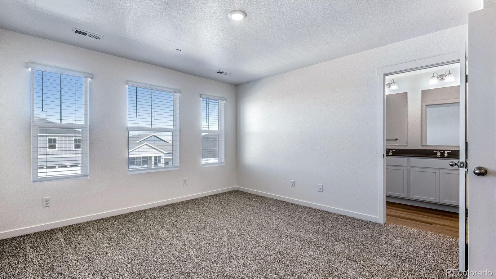 9803 Bahama Street Commerce City CO 80022