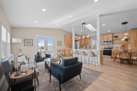 59 S Degaulle Street Aurora CO 80018