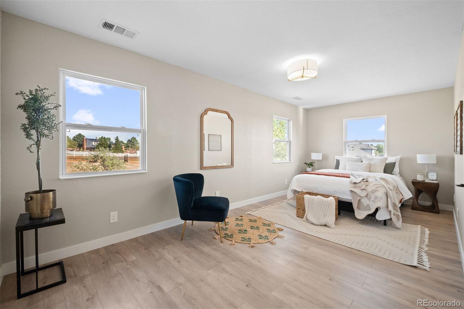 59 S Degaulle Street Aurora CO 80018