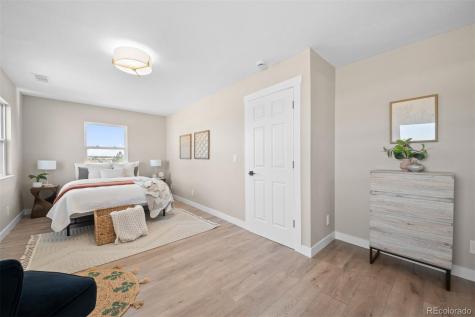 59 S Degaulle Street Aurora CO 80018