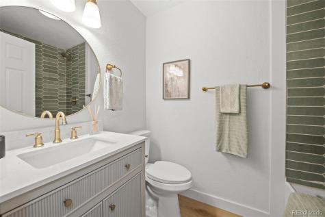 59 S Degaulle Street Aurora CO 80018