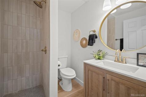 59 S Degaulle Street Aurora CO 80018