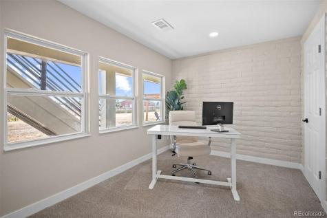 59 S Degaulle Street Aurora CO 80018