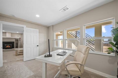 59 S Degaulle Street Aurora CO 80018