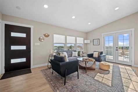 59 S Degaulle Street Aurora CO 80018