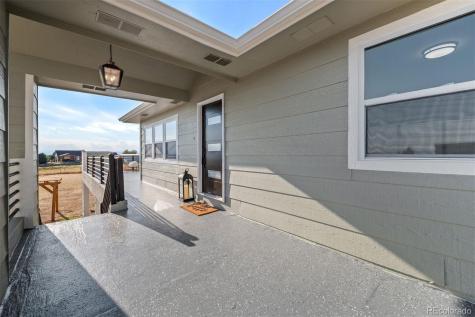 59 S Degaulle Street Aurora CO 80018