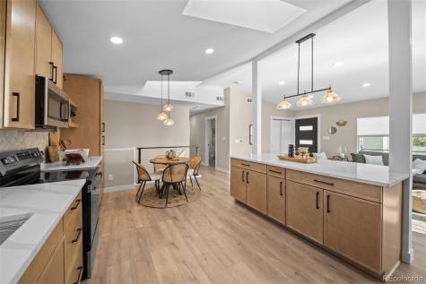 59 S Degaulle Street Aurora CO 80018