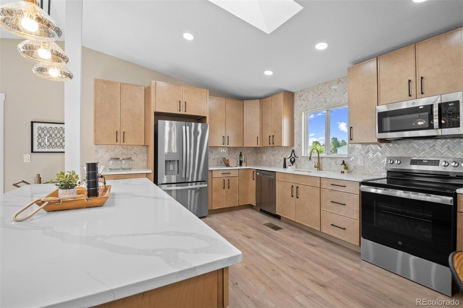 59 S Degaulle Street Aurora CO 80018