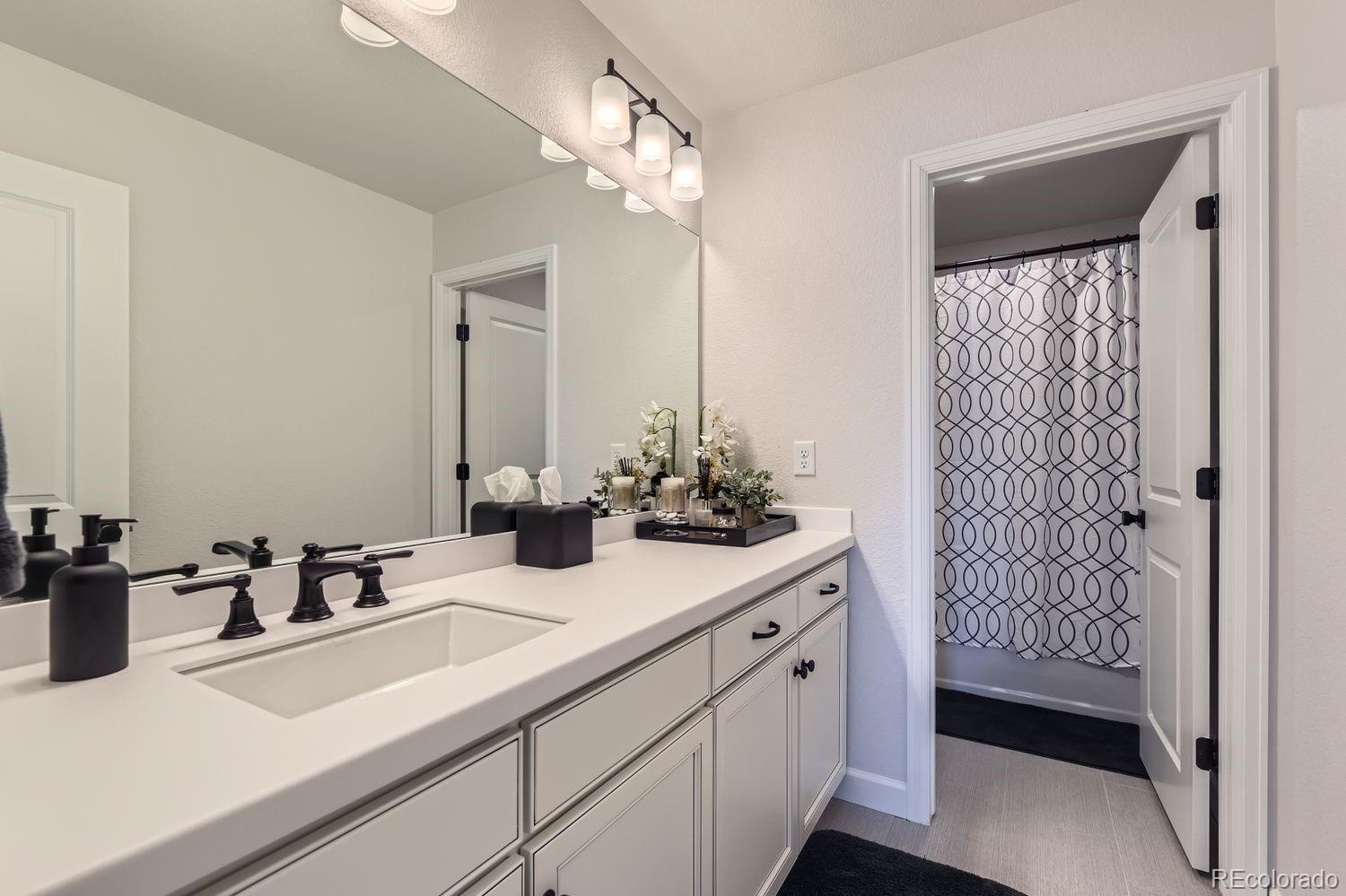 7253 S Valleyhead Court Aurora CO 80016