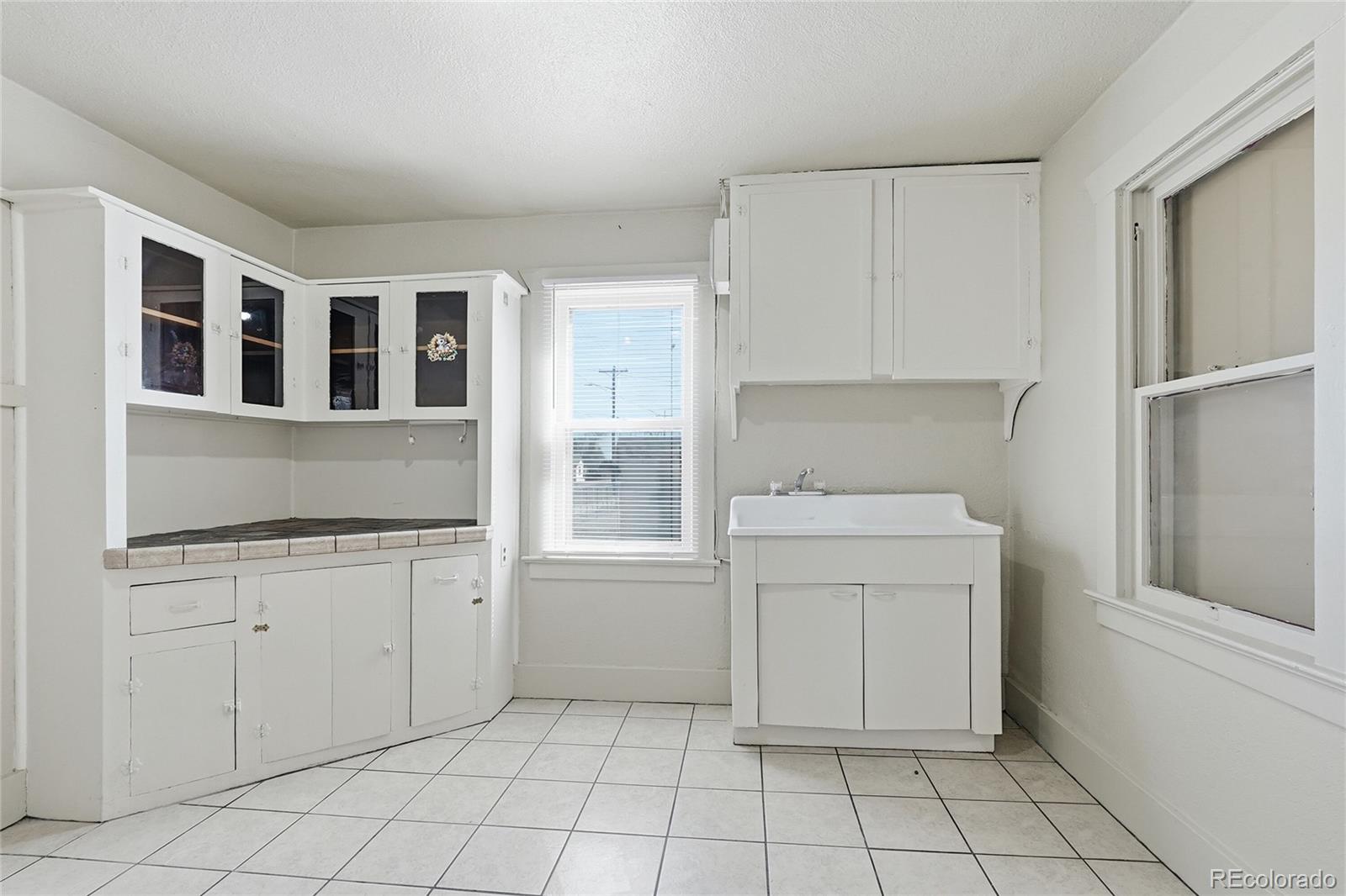 714 W Mesa Avenue Pueblo CO 81004