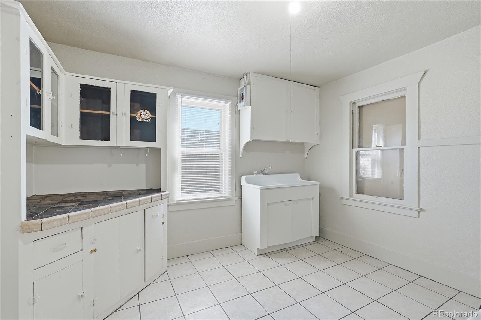 714 W Mesa Avenue Pueblo CO 81004