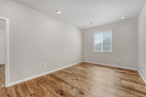27942 E Glasgow Place Aurora CO 80016