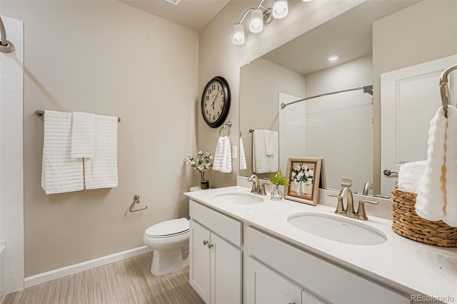 27942 E Glasgow Place Aurora CO 80016
