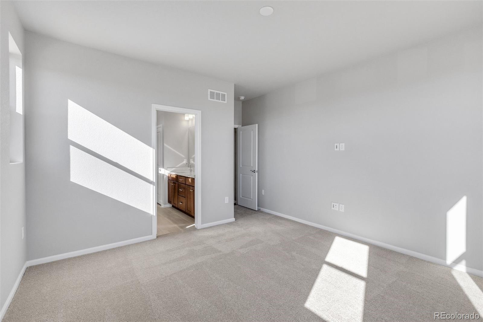 15352 Poplar Street Thornton CO 80602