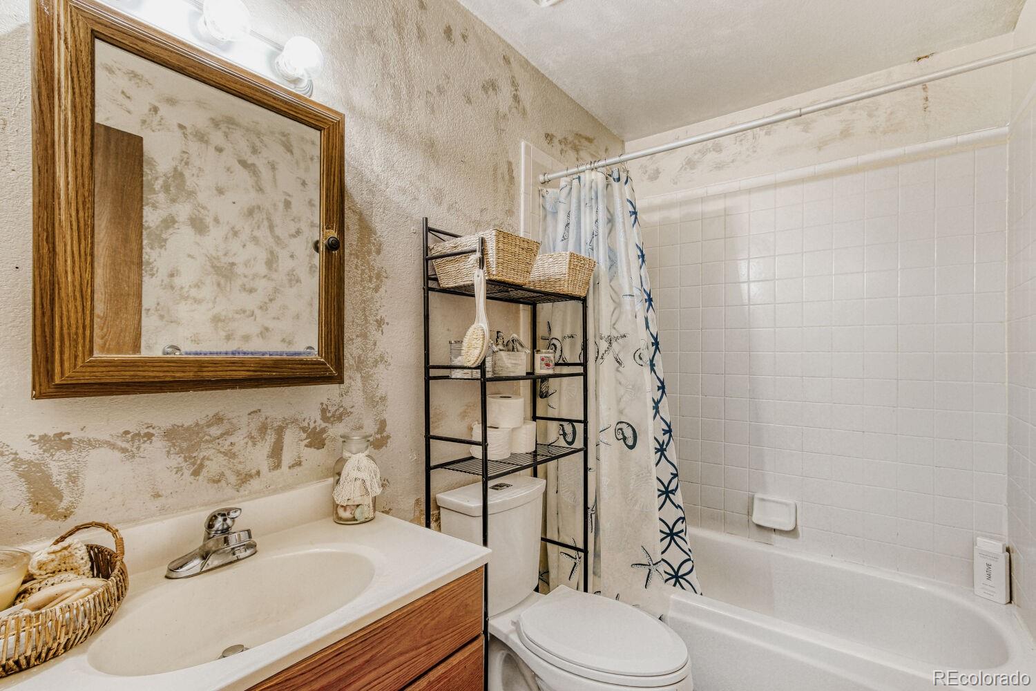 19335 E Batavia Place E Aurora CO 80011