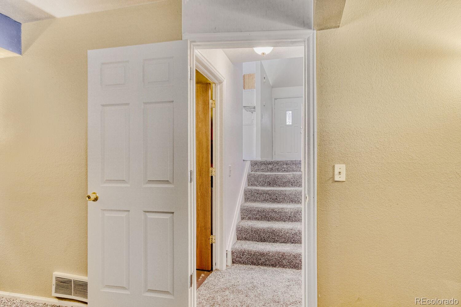 19335 E Batavia Place E Aurora CO 80011