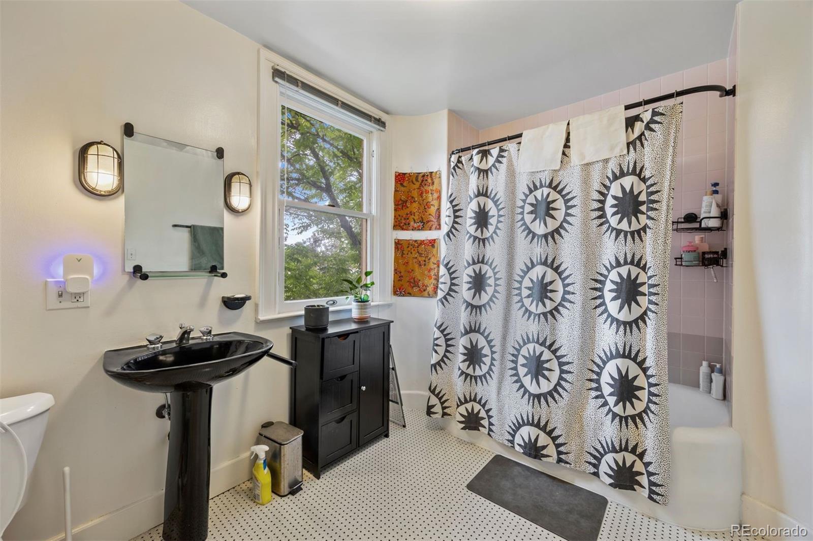 1437 Columbine Street Denver CO 80206