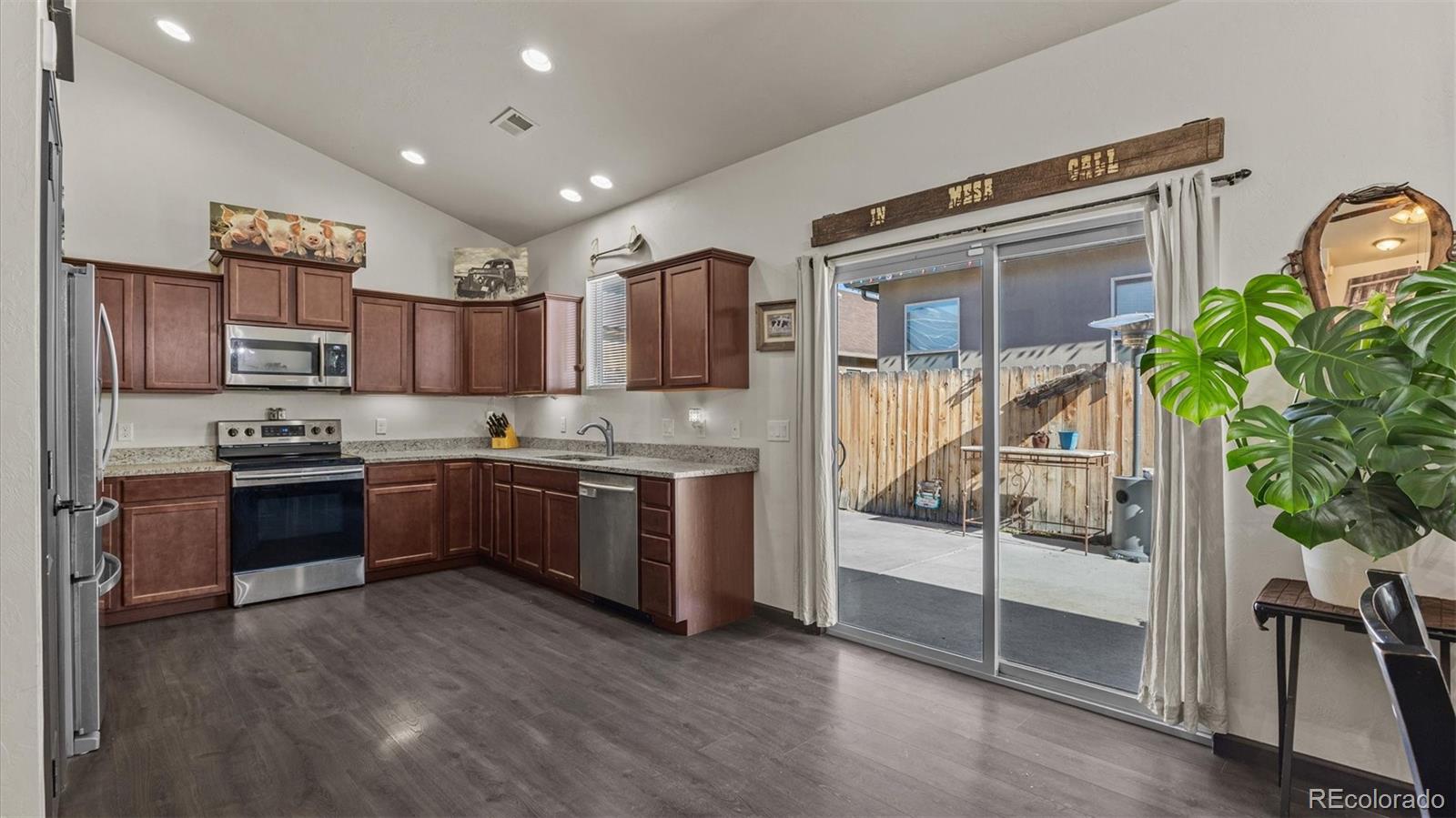 556 32 5/8 Road Clifton CO 81520