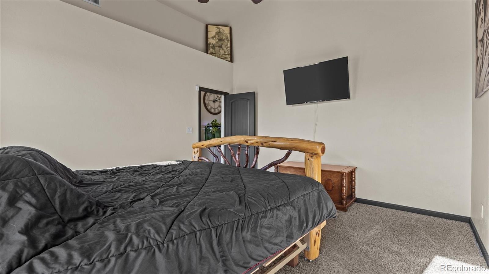 556 32 5/8 Road Clifton CO 81520