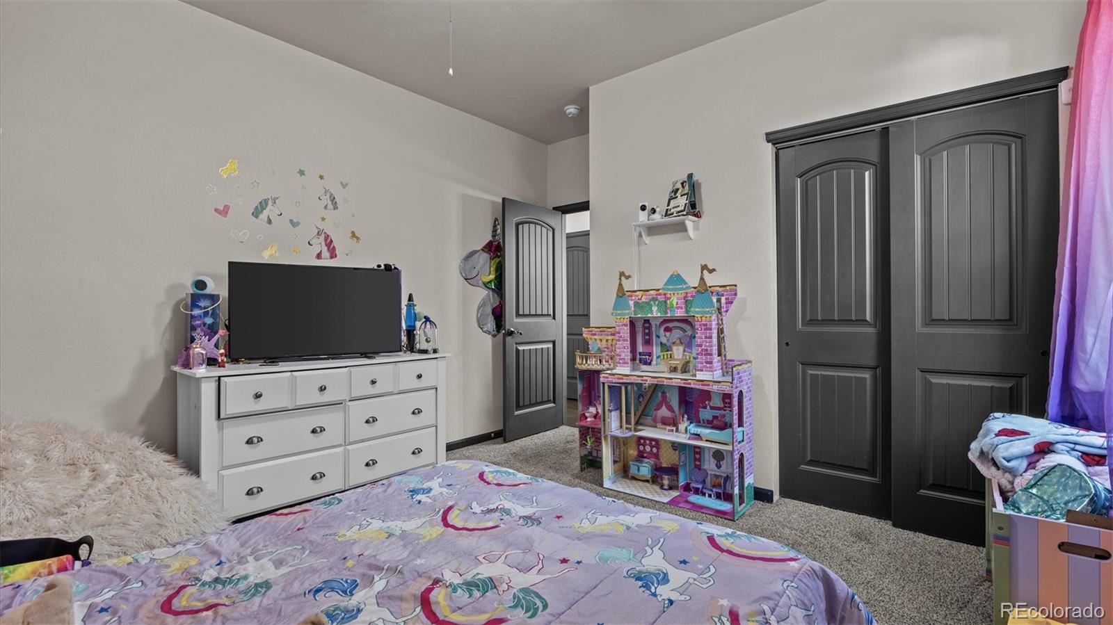 556 32 5/8 Road Clifton CO 81520