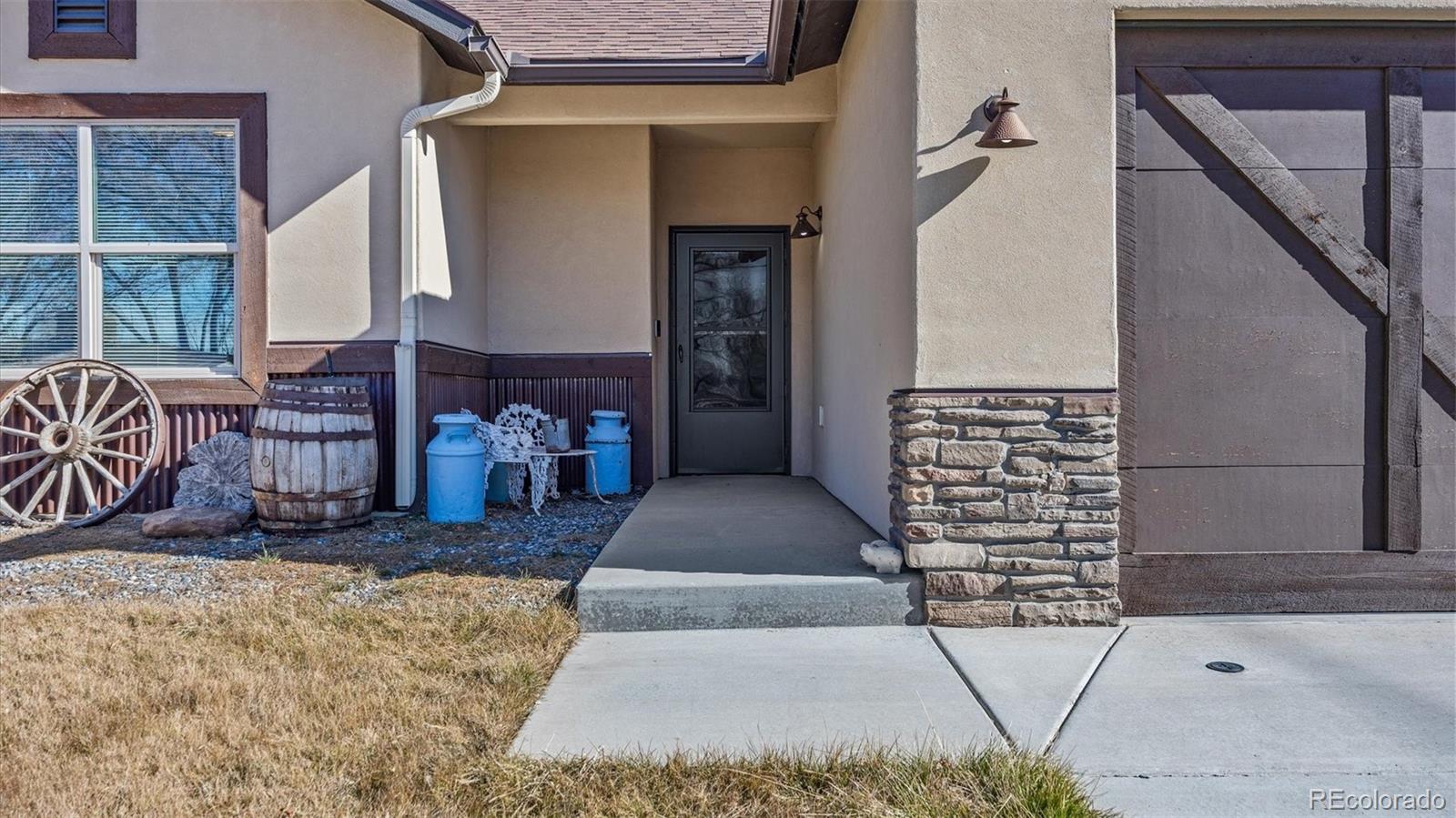 556 32 5/8 Road Clifton CO 81520