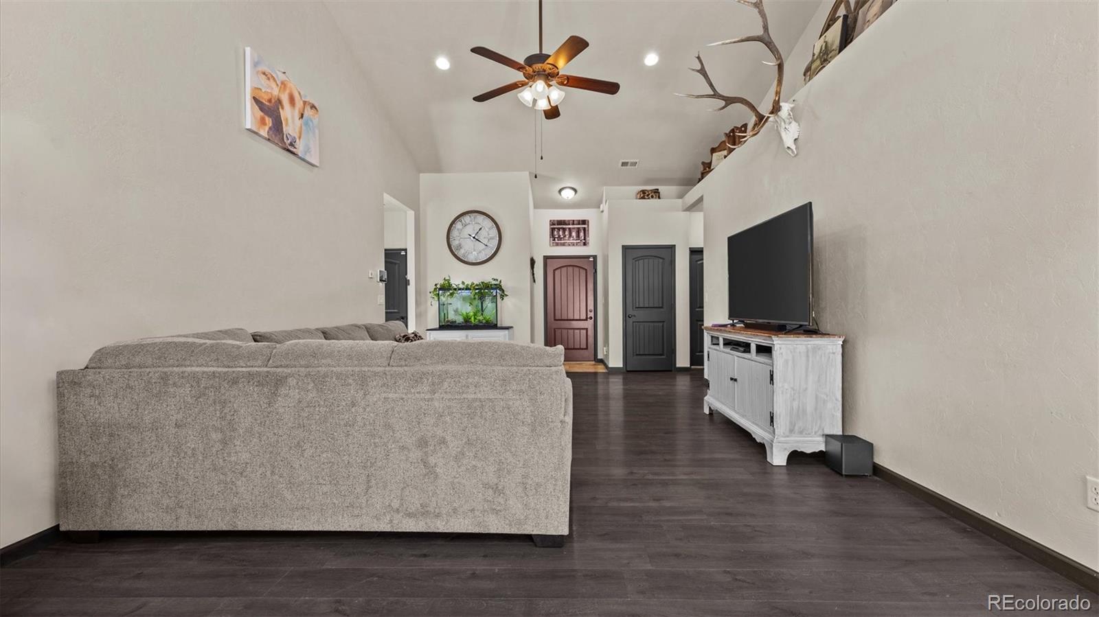 556 32 5/8 Road Clifton CO 81520