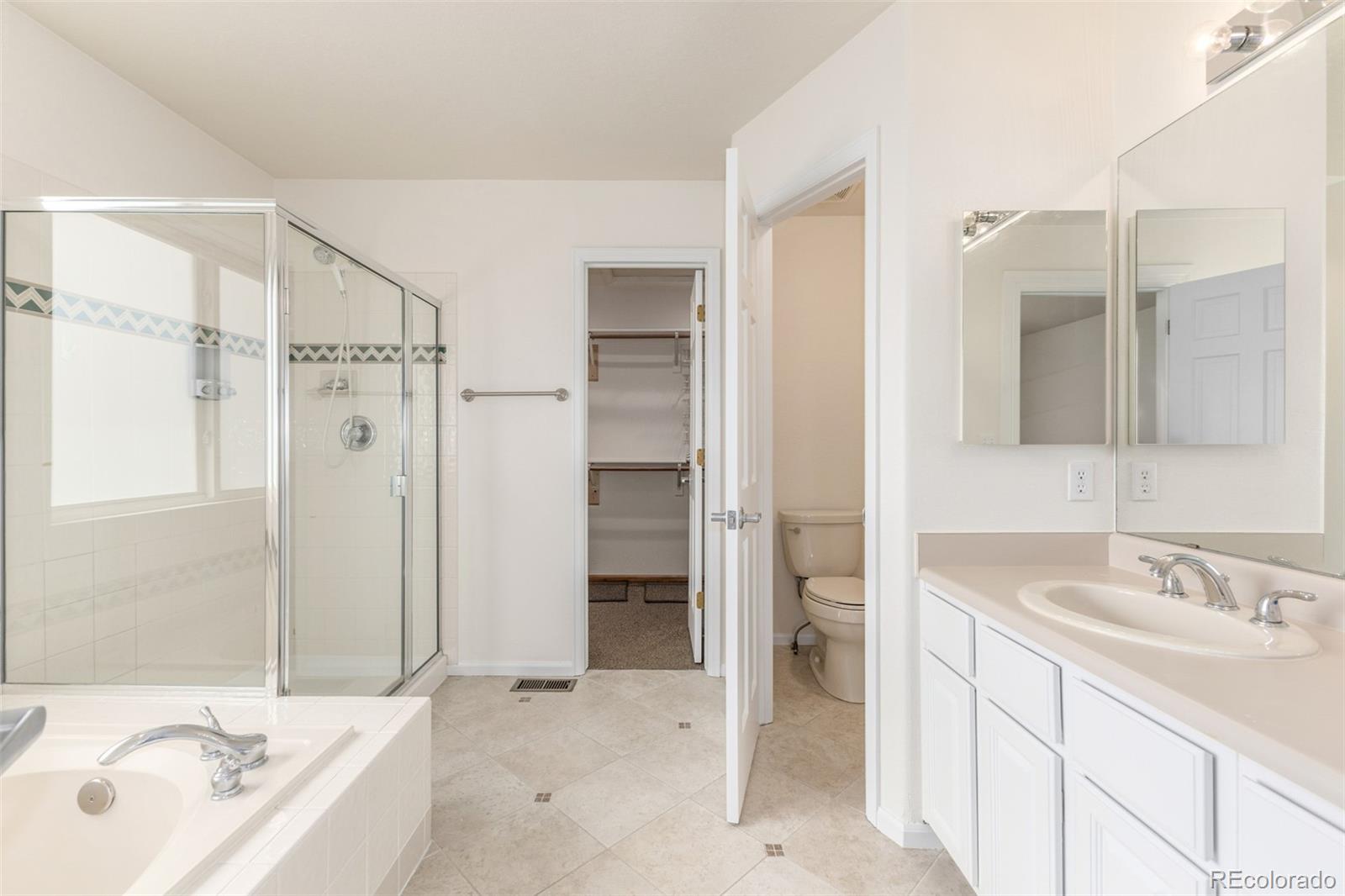8825 Fairview Oaks Place Lone Tree CO 80124