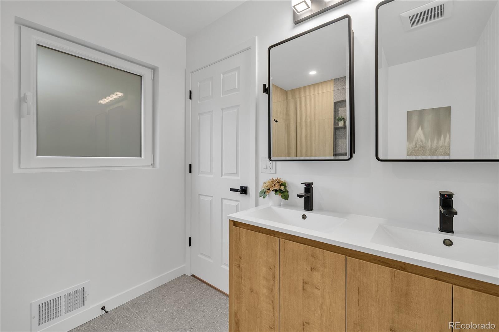3651 S Grape Street Denver CO 80237