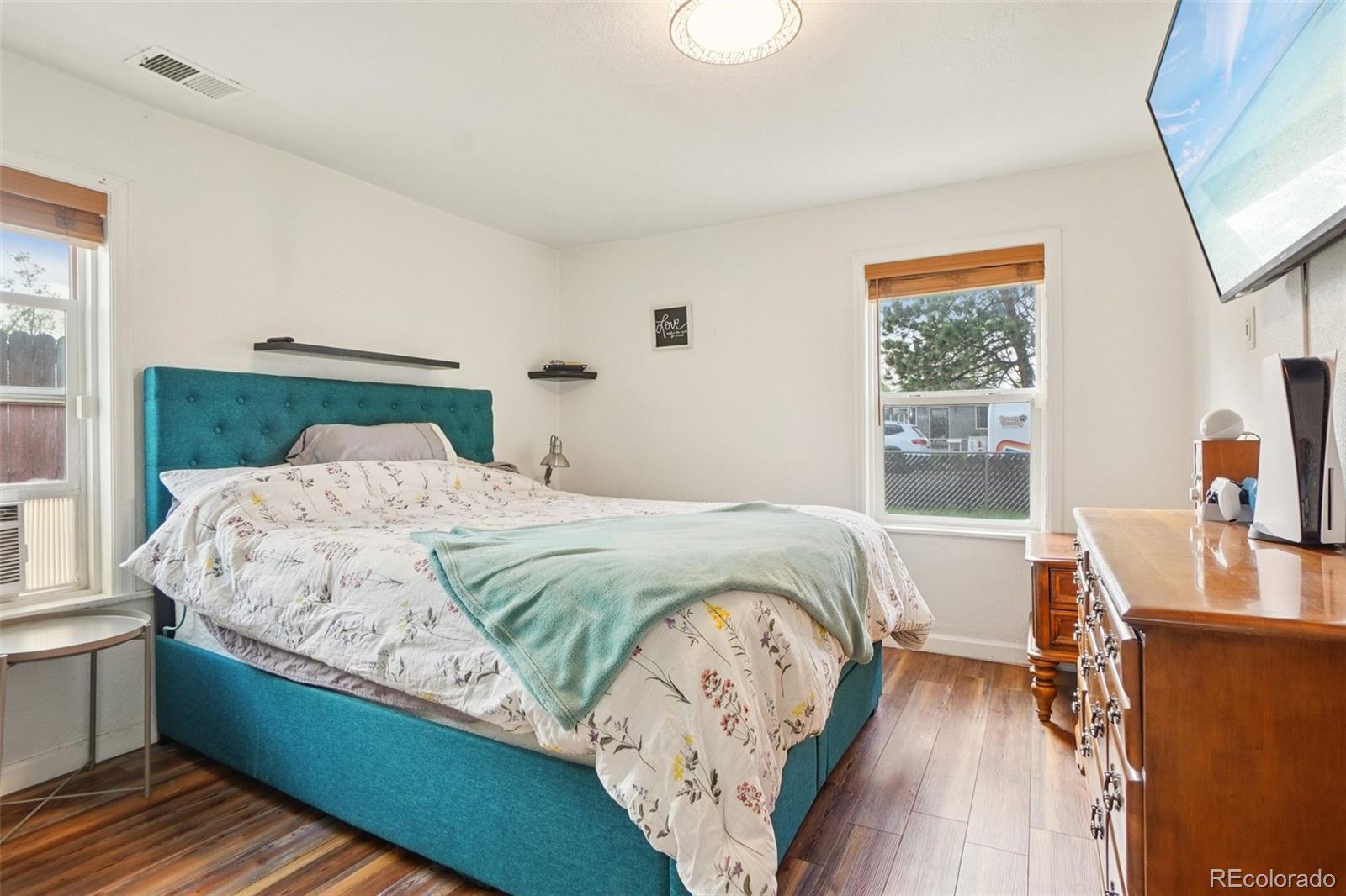 572 S Newton Street Denver CO 80219